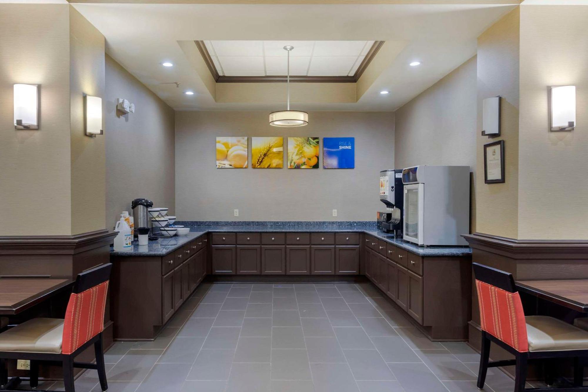 Comfort Inn & Suites North Little Rock Mccain Mall Eksteriør bilde